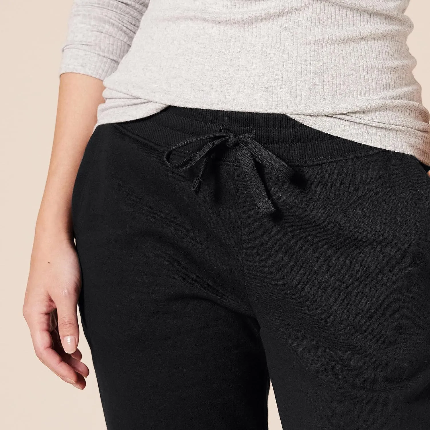 Amazon Essentials Straight Leg Sweatpants with Drawstring for Women, Fleece - (Available in Plus Size)