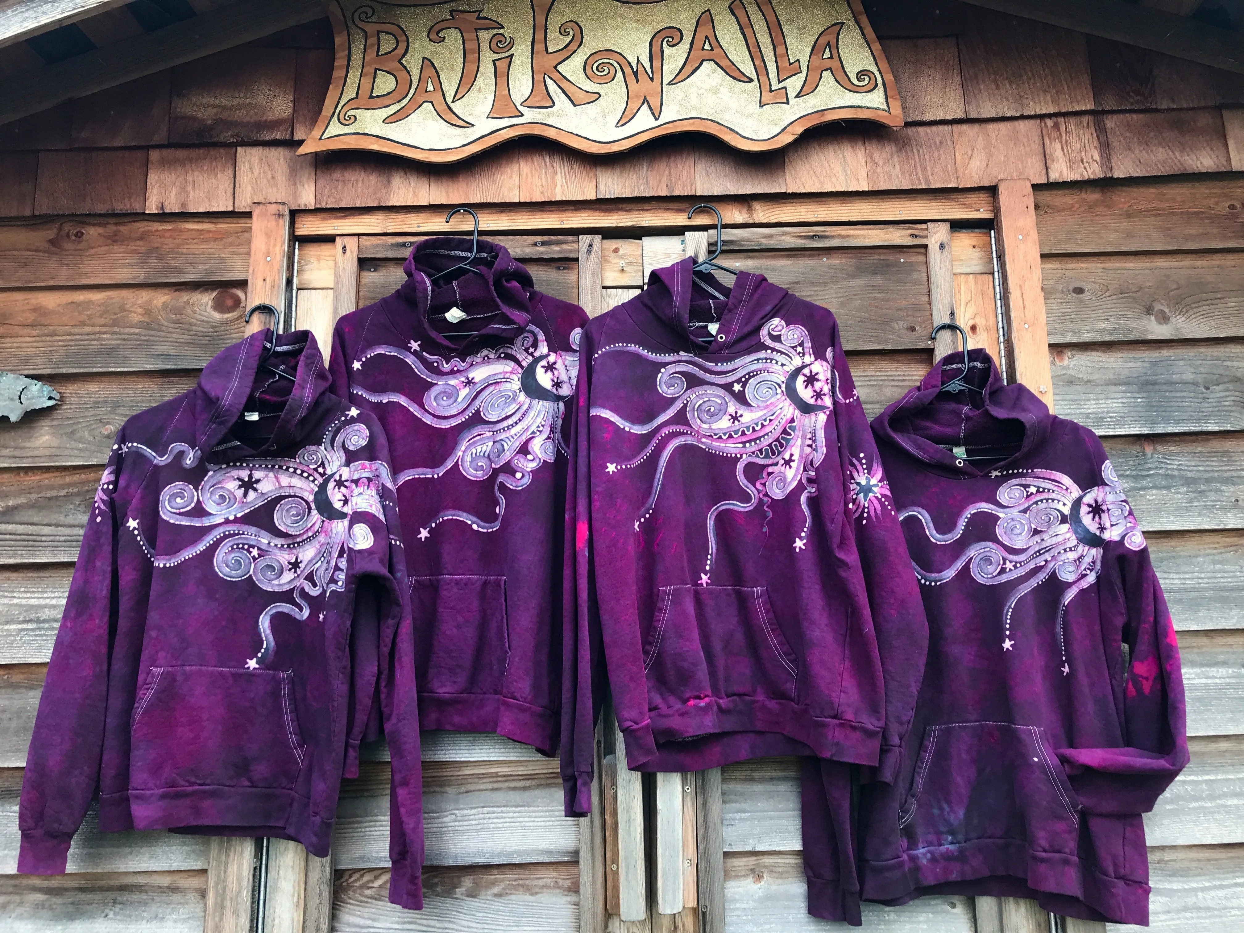 Maroon Moonlight Tranquility - Organic Cotton Batikwalla Hoodie